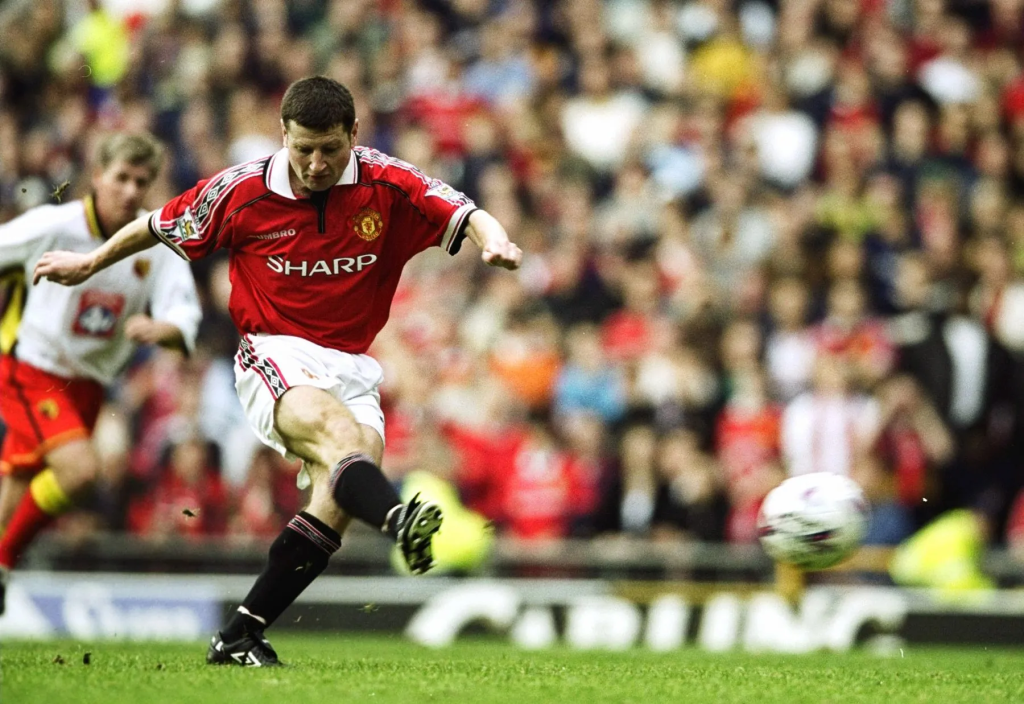 Trung vệ xuất sắc nhất Manchester United - Denis Irwin